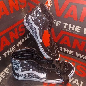 Vans Sk8-Hi Men's 3.5/Women's 5 (Bandana) Black/True White  VN0A32QGD9S